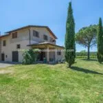 View of Umbrian farmhouse