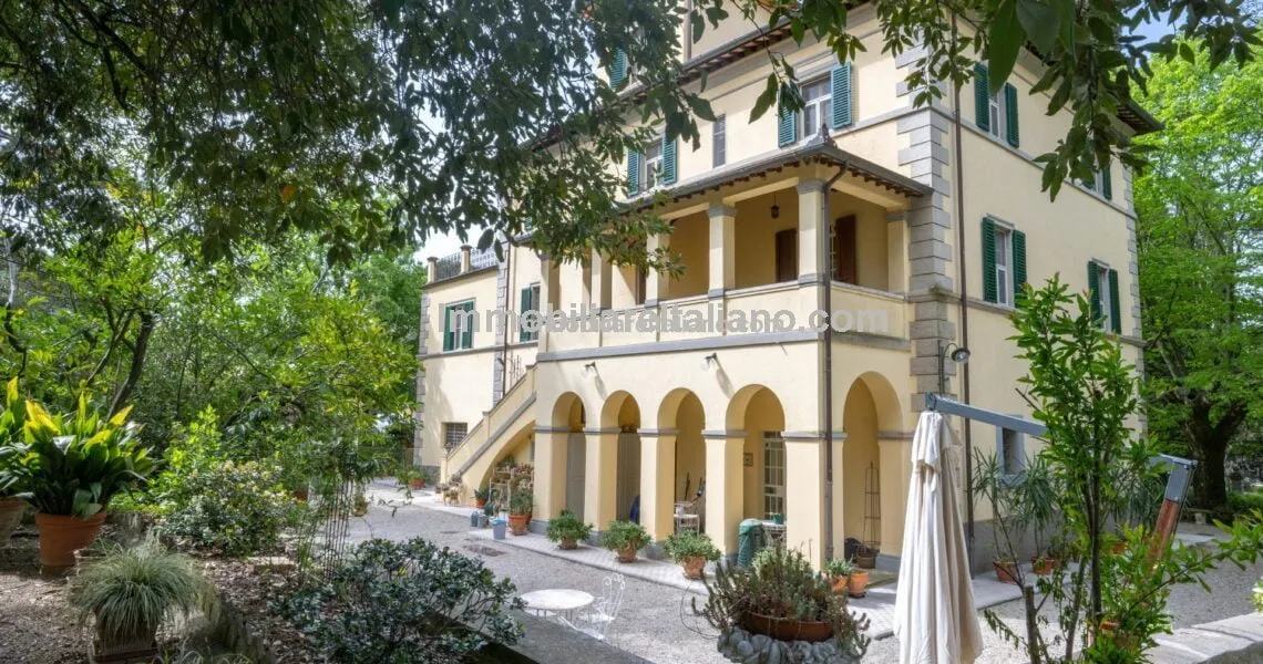 Large Villa With Pool In Umbria