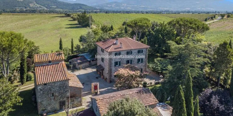 Restored farmhouse villa