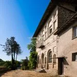 Facade view of mansion style villa in Umbertide Umbria hamlet.