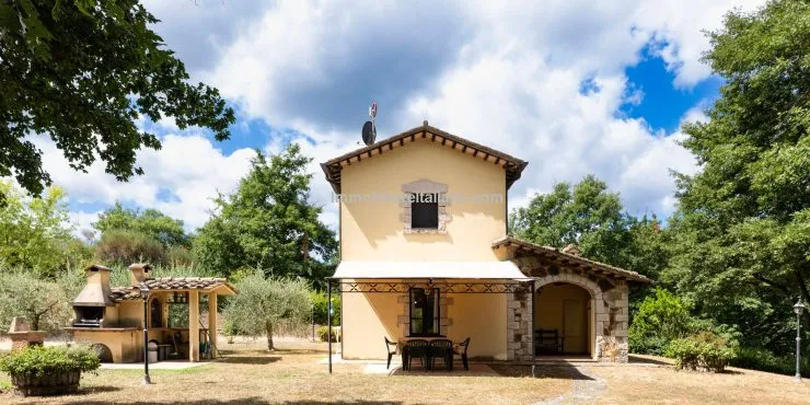 Buy an Italian villa