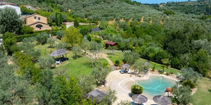 Country house for sale in Tuscany