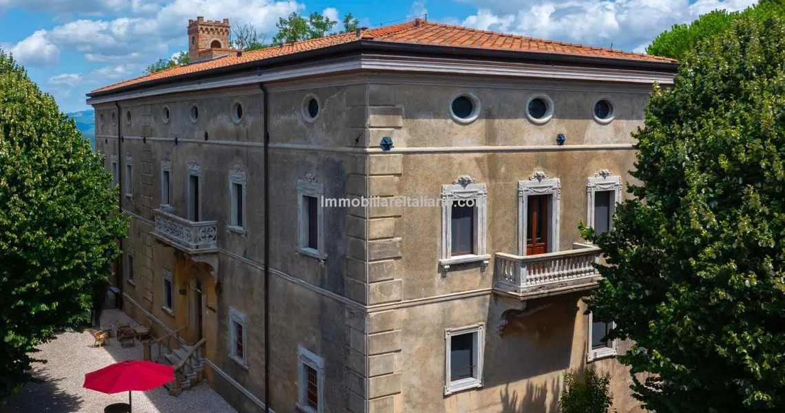 Tuscany Bed and Breakfast For Sale