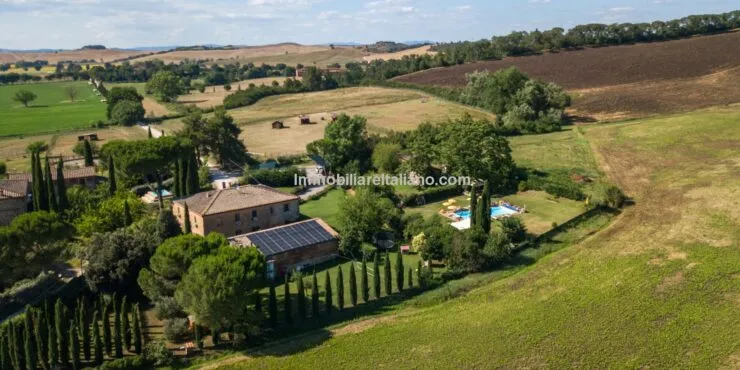 Tuscan farmhouse home and income