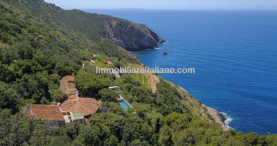 SOLDTuscan sea views villa with pool
