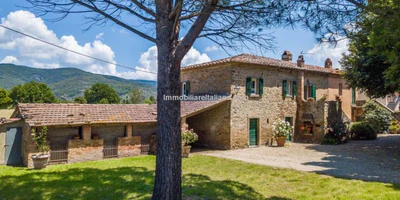 Cortona Property