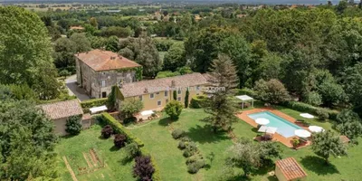 Period Tuscan Property