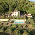 External view of Tuscan farmhouse