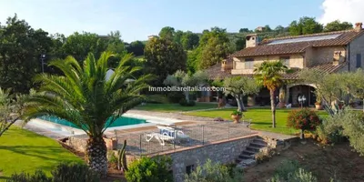 Farmhouse home in Umbria