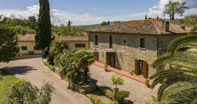 Italian farmhouse for sale