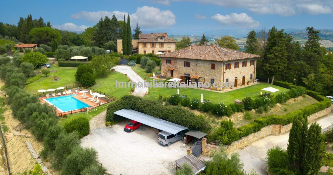 Italian farmhouse for sale