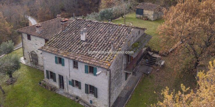 Caprese Michelangelo Fixer Upper Property