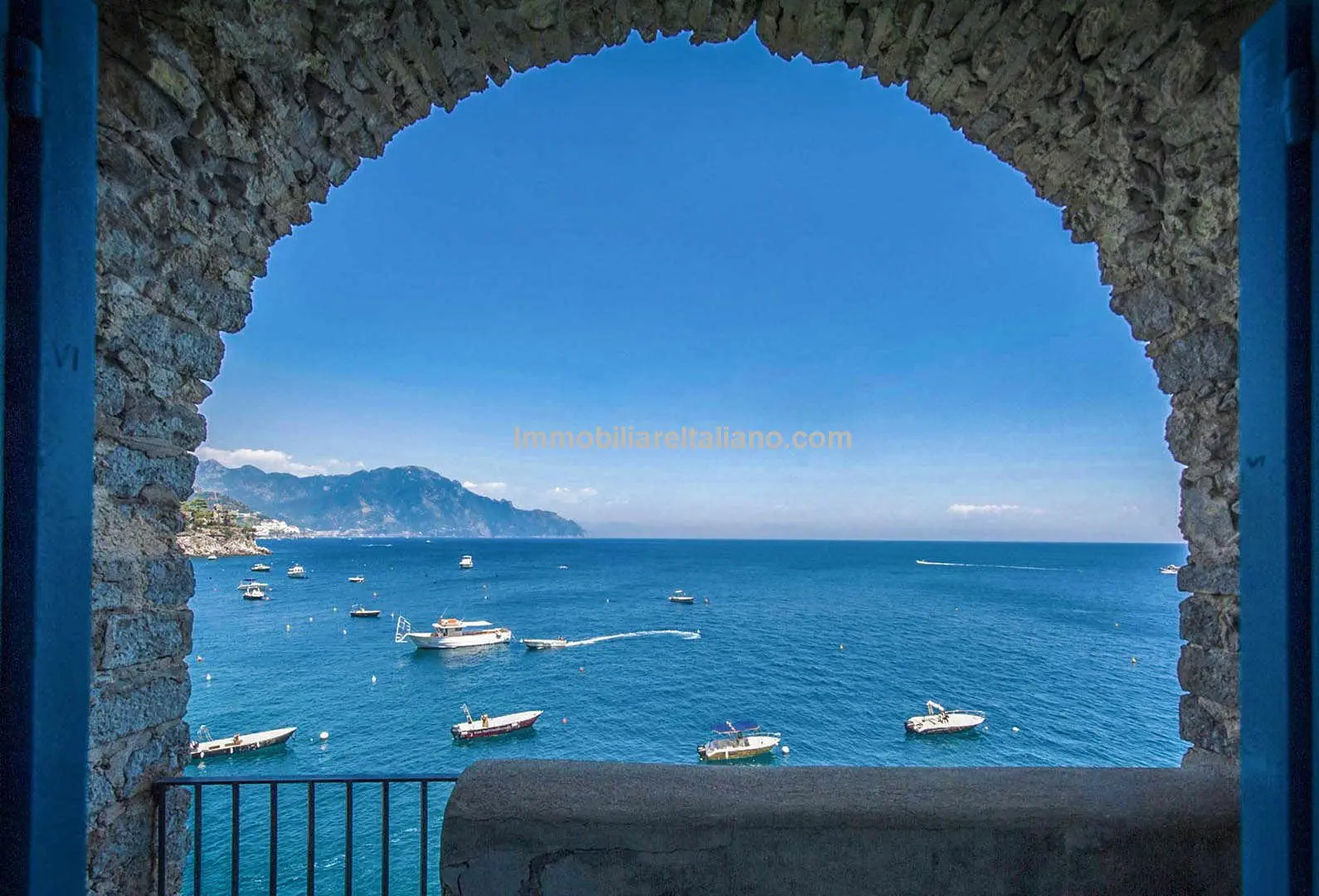 SOLDLuxury frontline villa for sale – Amalfi Coast