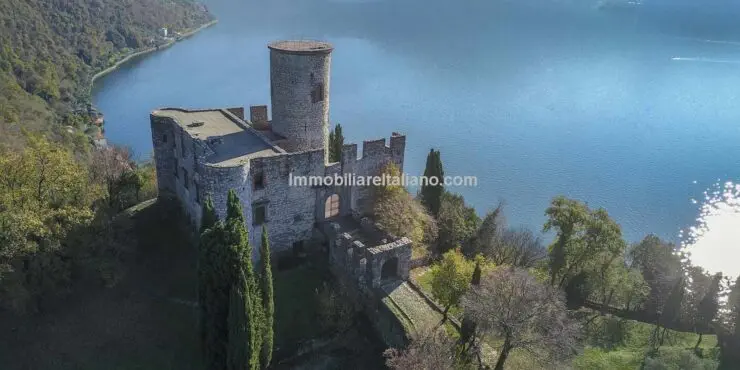 SOLDIsland Castle
