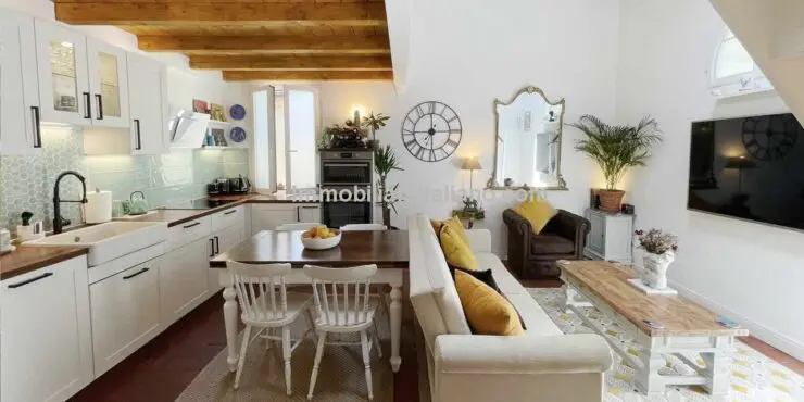 SOLDApartment In Florence