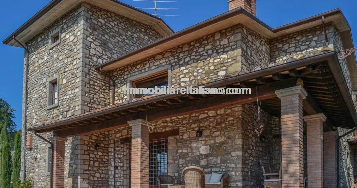 SOLD4 Bedroom Apartment Caprese Michelangelo Tuscany