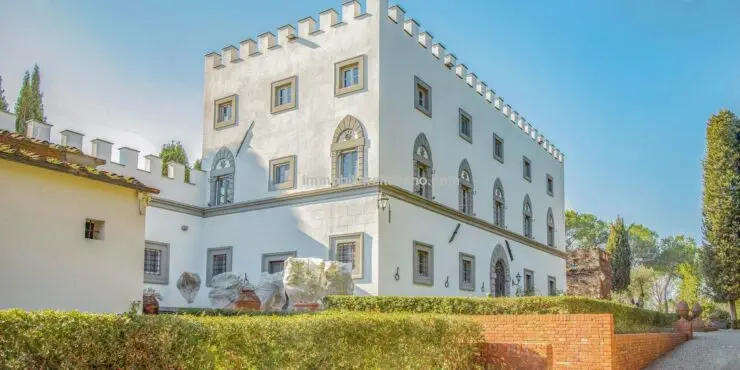 Luxury Italian estate for sale