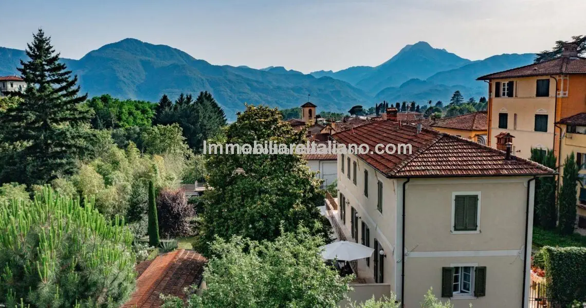 SOLDFurnished Tuscan Home
