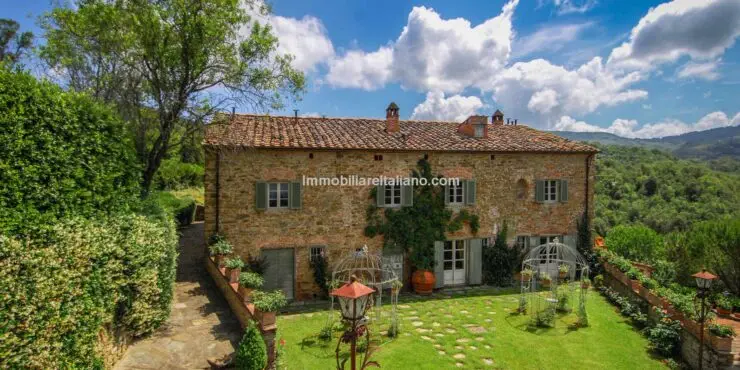 UNDER CONTRACTRural Tuscan Home