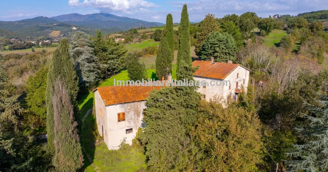 Tuscan Houses