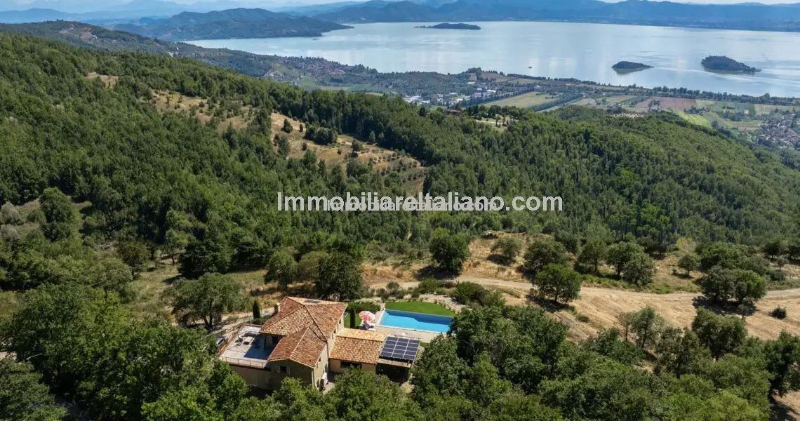 Lake Trasimeno villa property