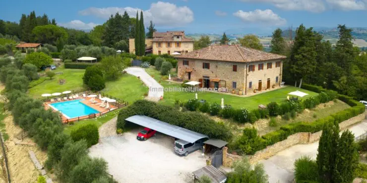 Italian farmhouse for sale