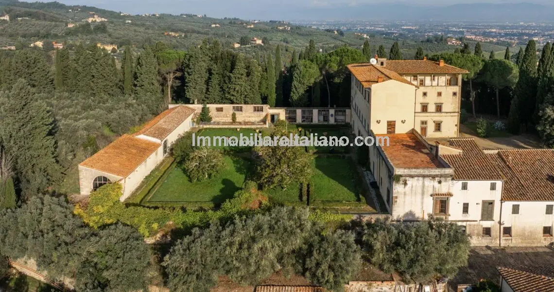 SOLDCommercial Property Opportunity