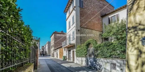 Italian TownHouse