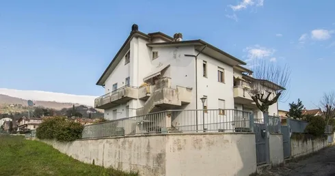 Sansepolcro Tuscany – Apartment with garden and garage