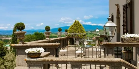 Arezzo Property